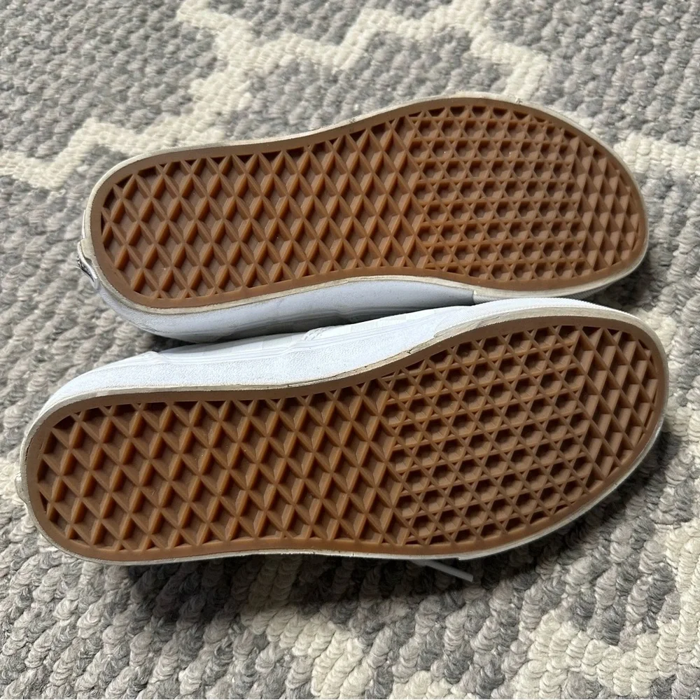 Vans Doheny White Checkerboard Canvas Sneakers - Picture 5 of 6